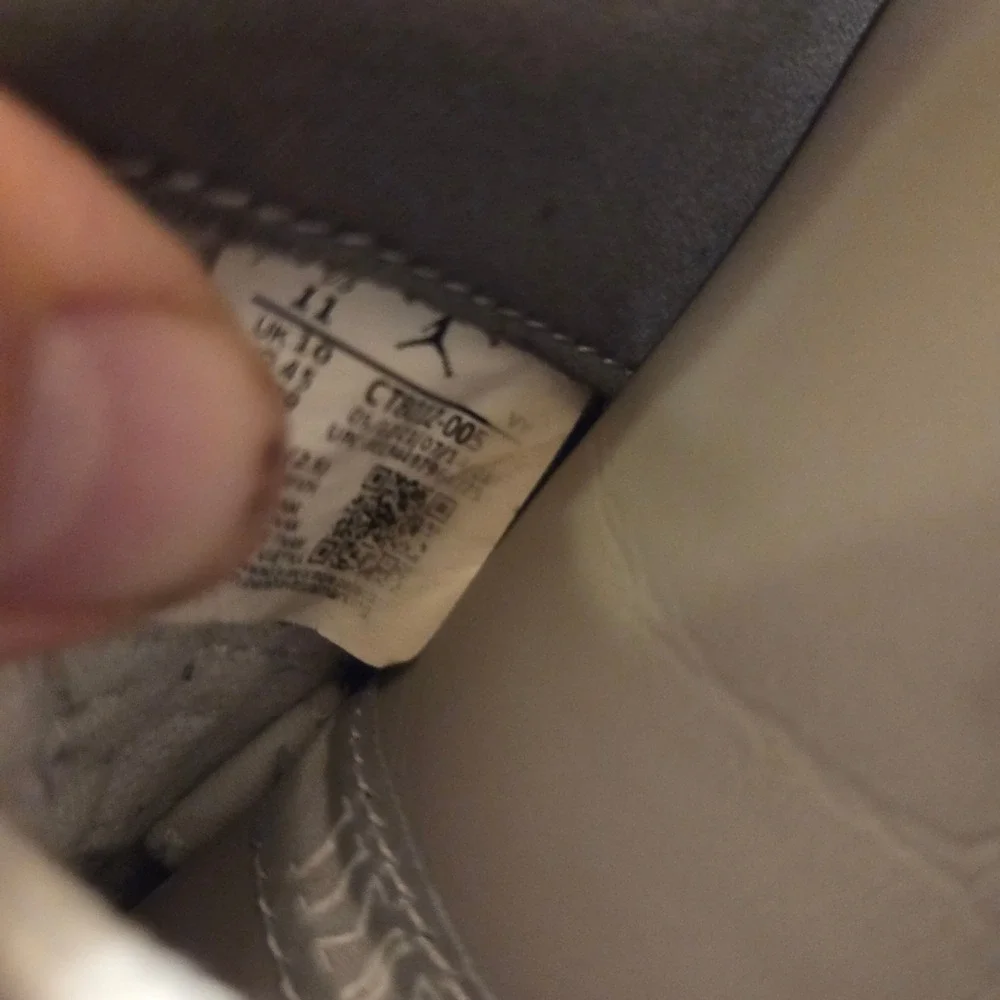 Air Jordan 11 Retro Cool Grey 2021 Mens Size 11 CT8012-005 Gray Basketball Shoes